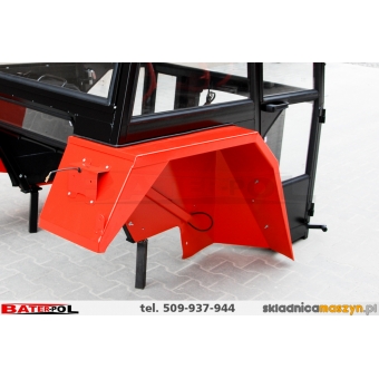 Kabina C-330 LUX metalowe błotniki kanciaste SZEROKA KOMFORTOWA